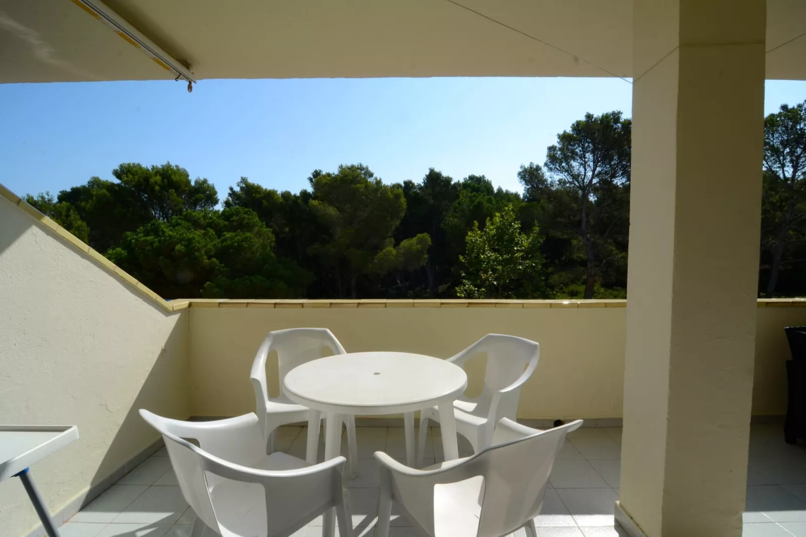 MAGDA PARK J 2 B-Terrace