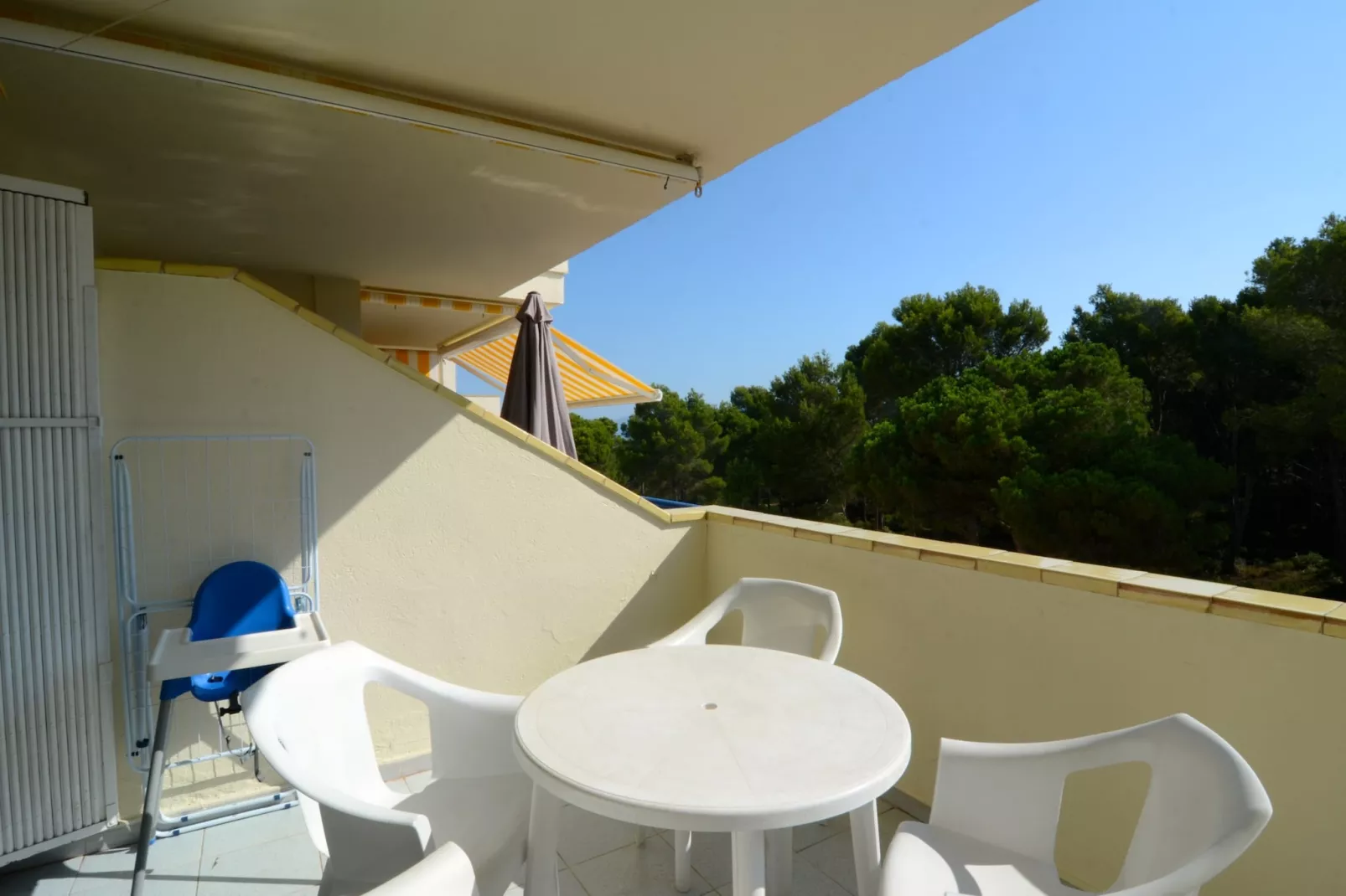 MAGDA PARK J 2 B-Terrace