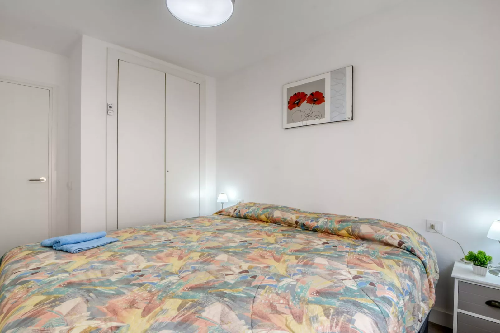 GRAN RESERVA FLORES 4 1 66 Empuriabrava- Barneda-Bedroom