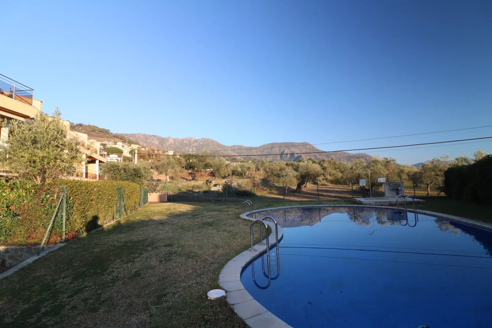 SUN VILLAGE P2-Pool