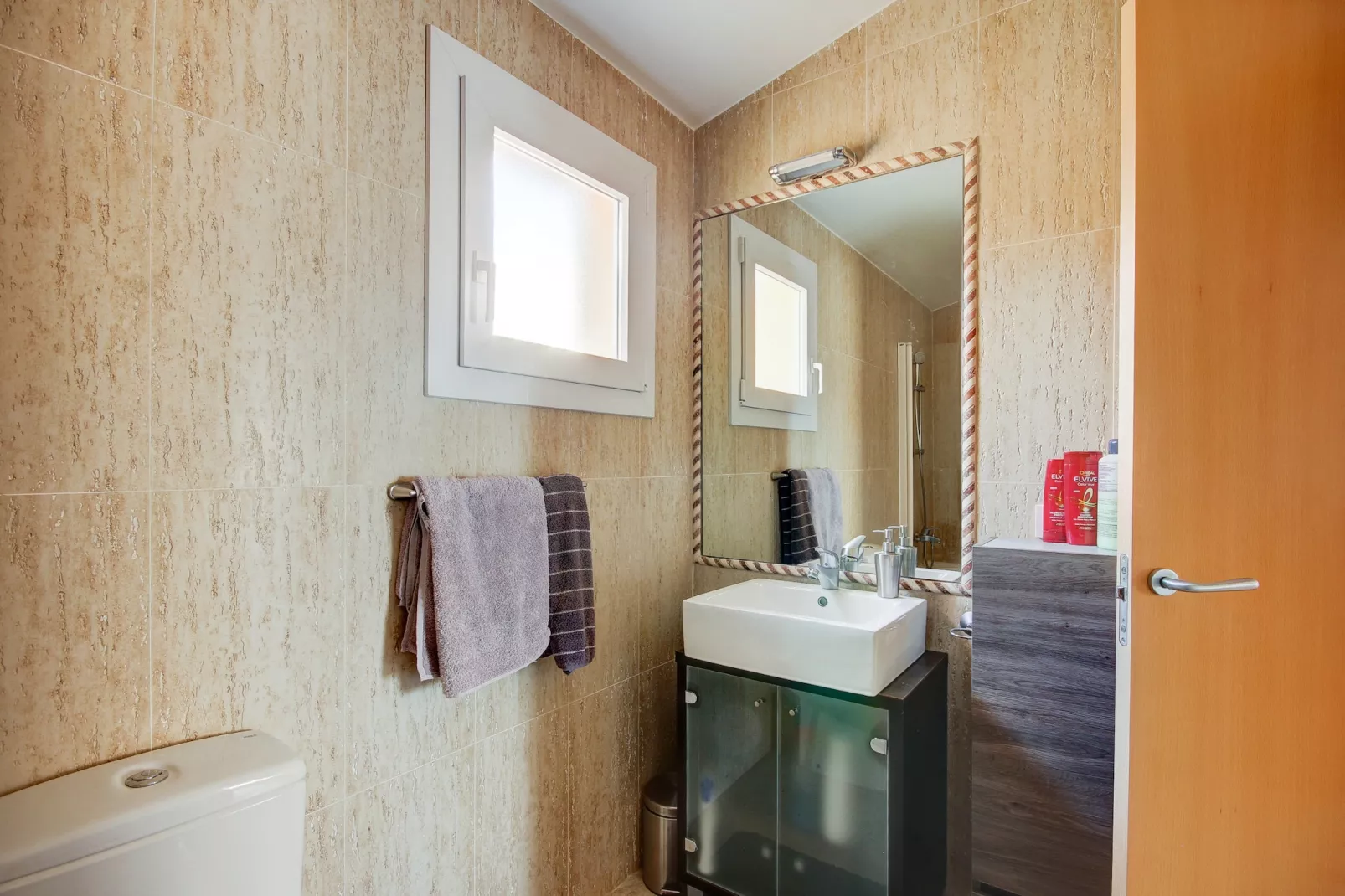 SUN VILLAGE P2-Bathroom