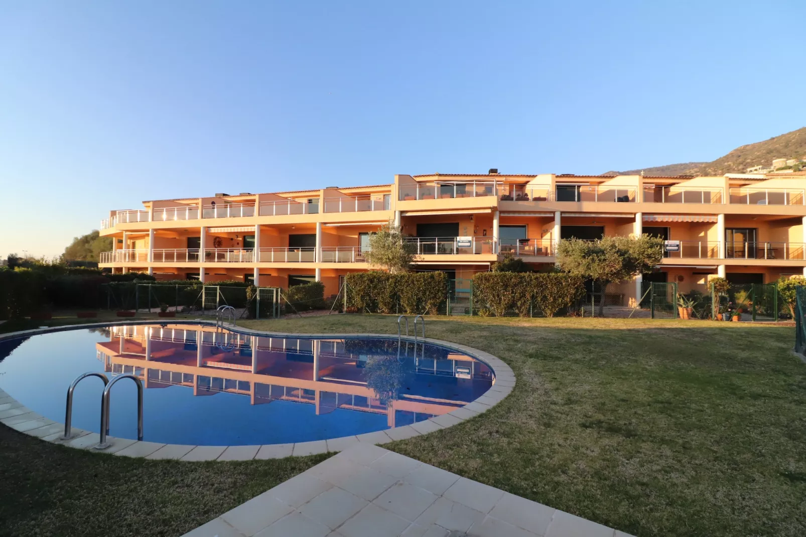 SUN VILLAGE P2-Outdoor