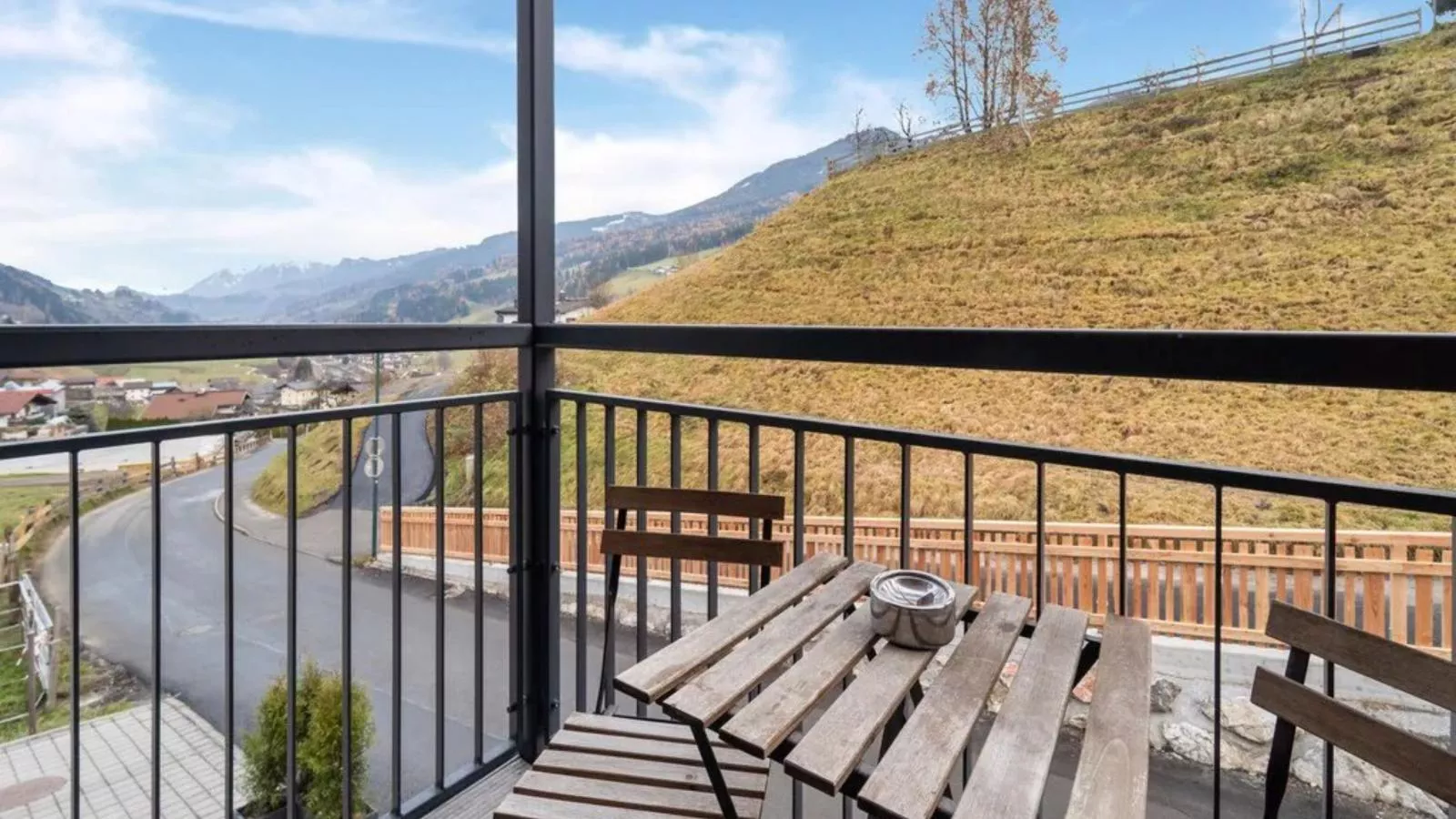Sonne-Terrace balcony