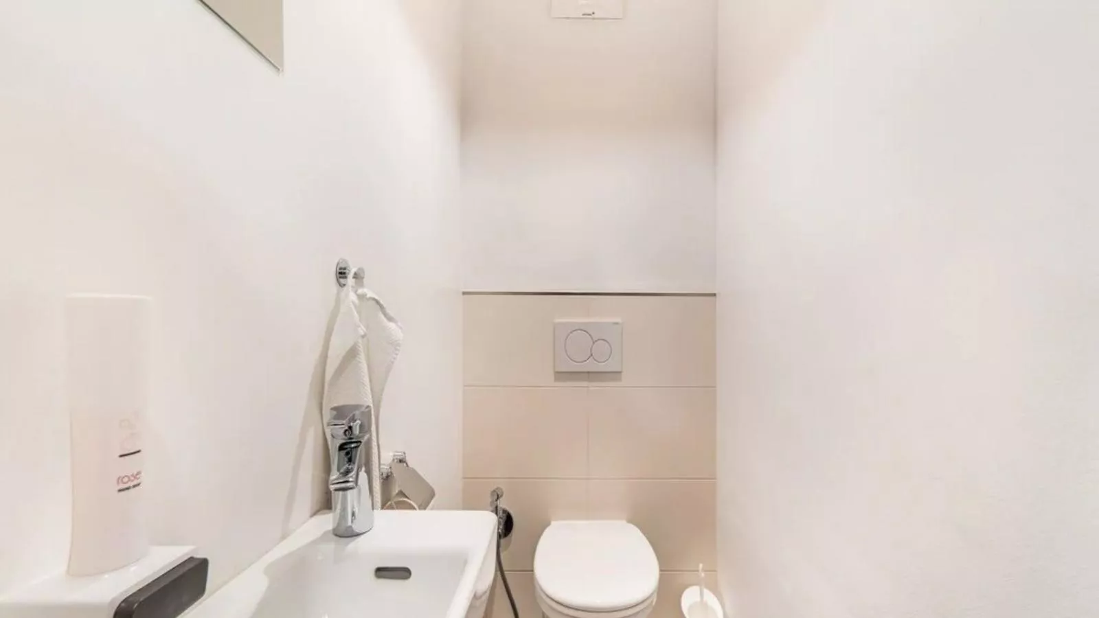Slunce-Bathroom