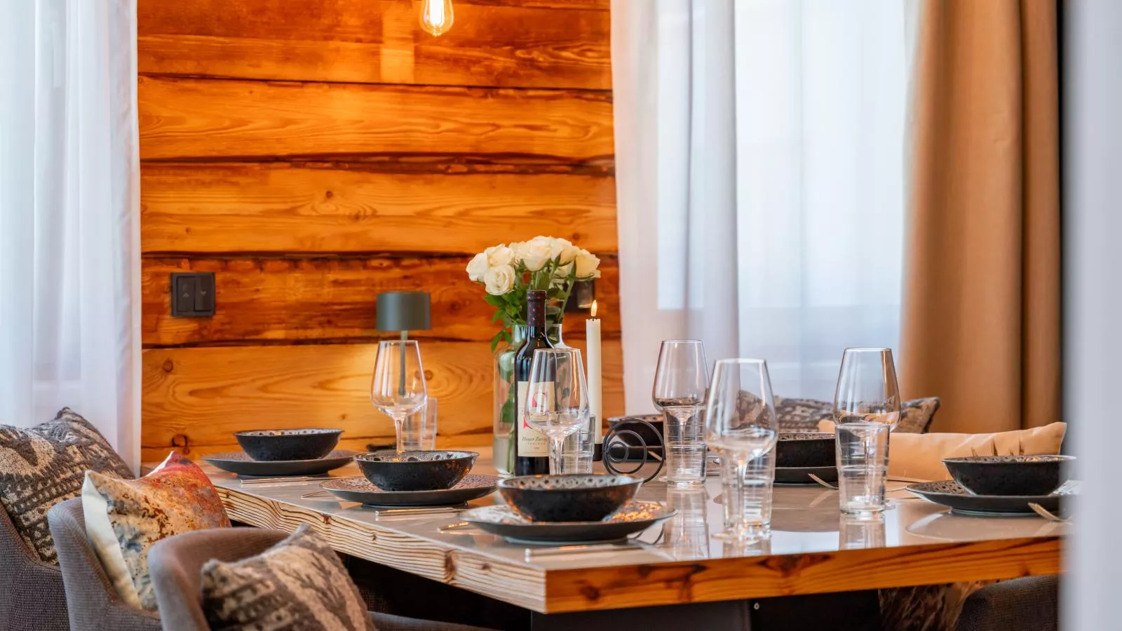 Zirbennest Sonnenalpe Nassfeld-Dining room