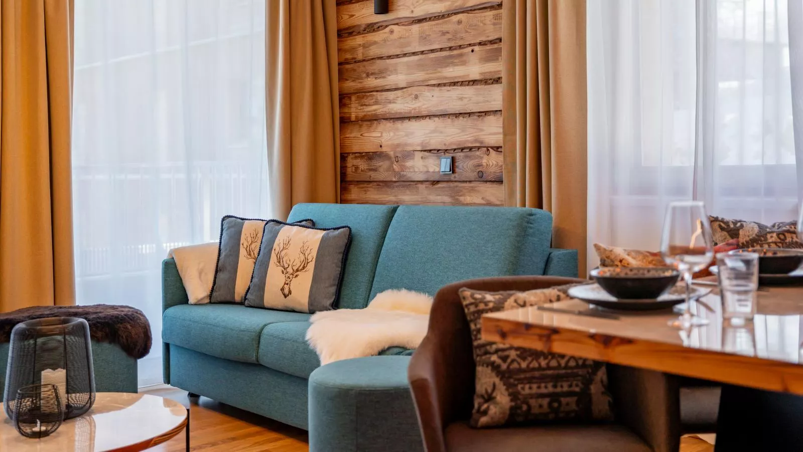 Zirbennest Sonnenalpe Nassfeld-Living room