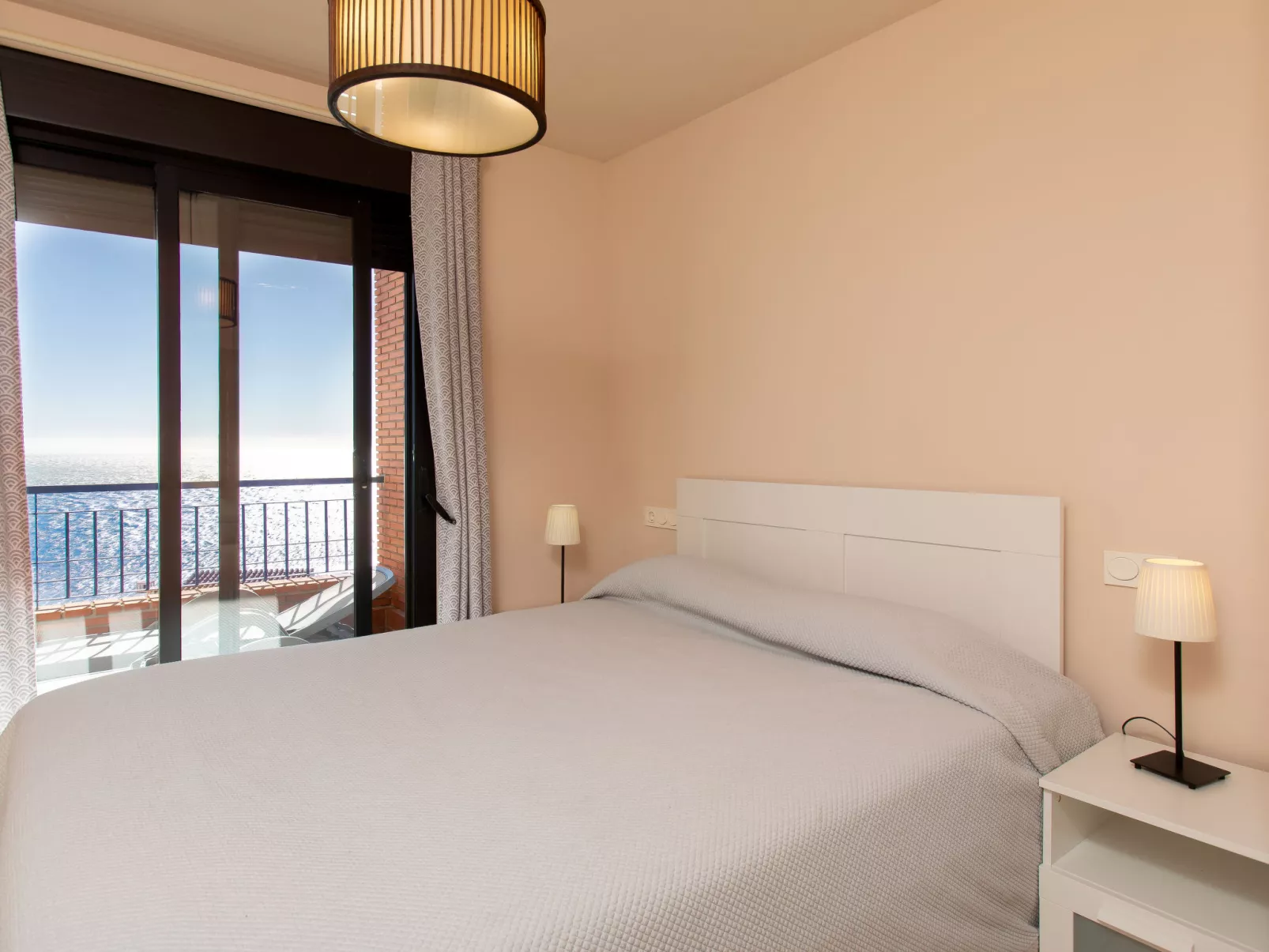 Sea Front-Inside