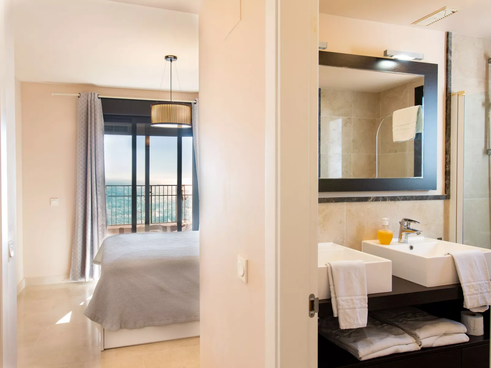 Sea Front-Inside
