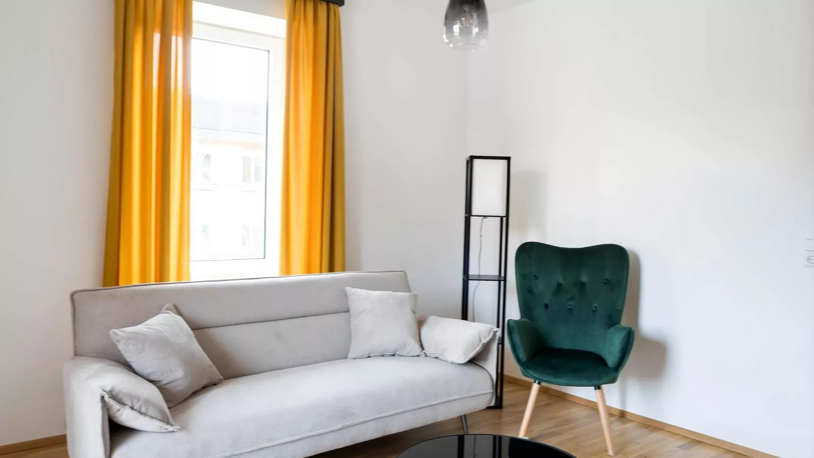 Murleben Top 06-Living room