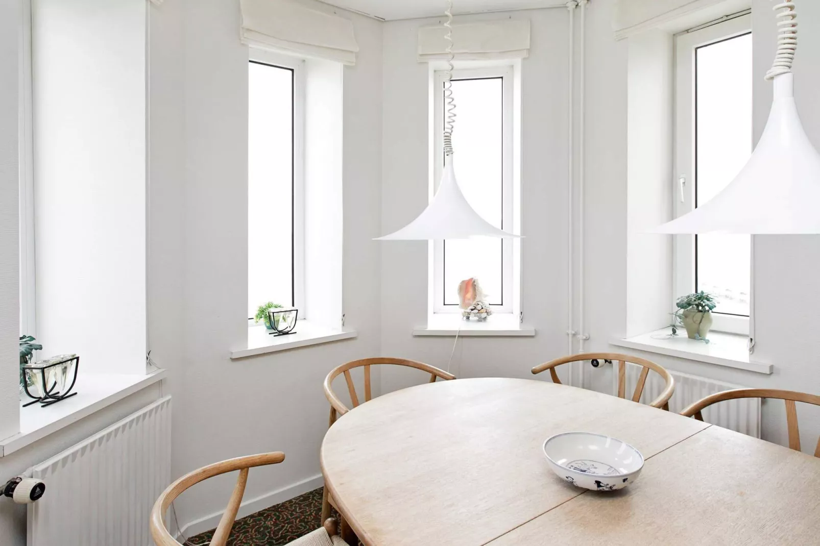 2 towerroom w/seaview-Indoor