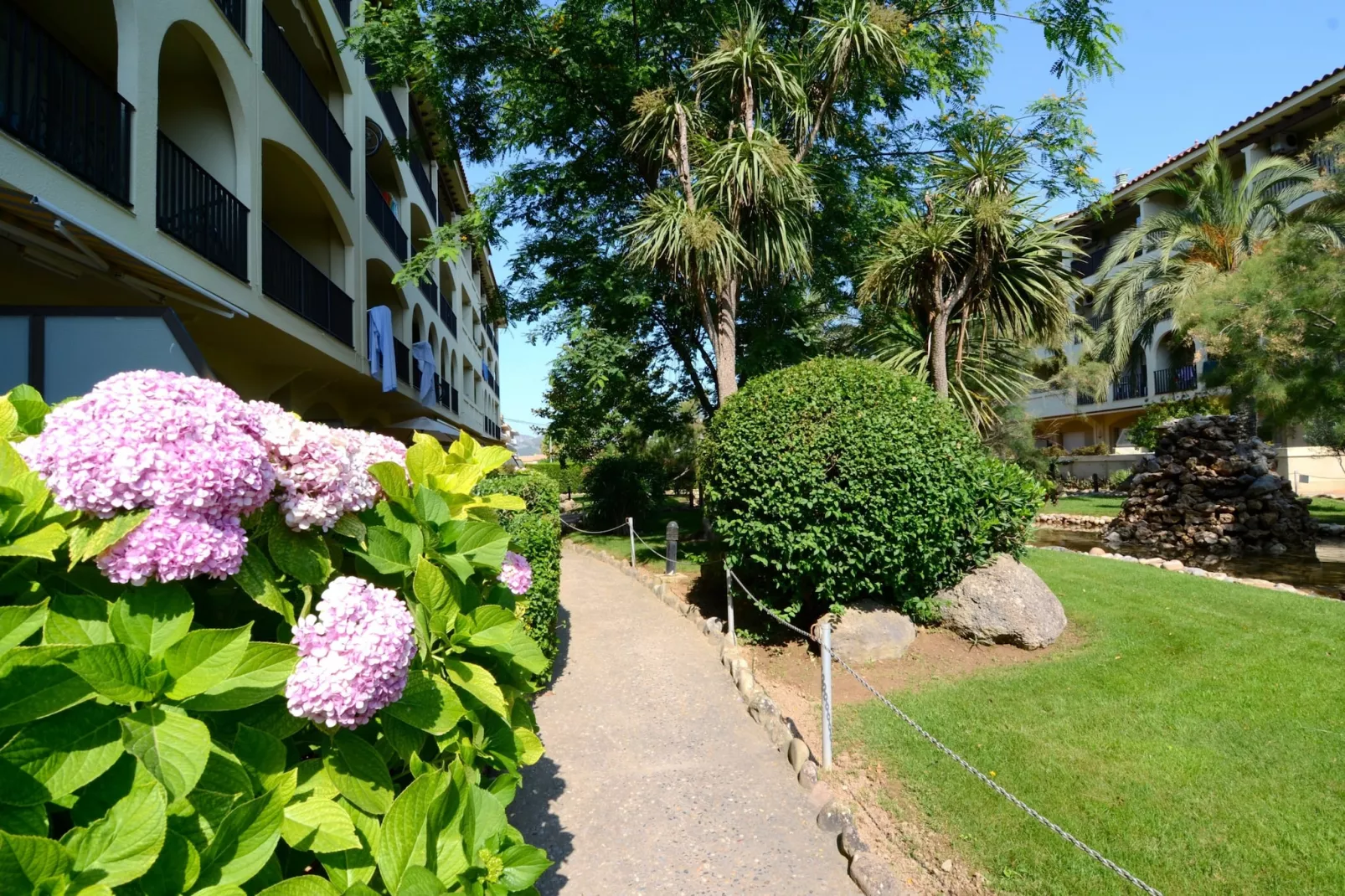 JADEMAR 062-B-Gardens summer