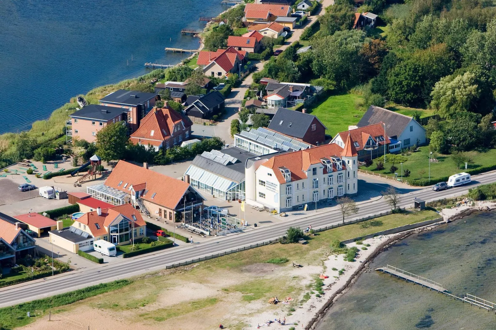 2 rooms w/partially seaview-Outdoor