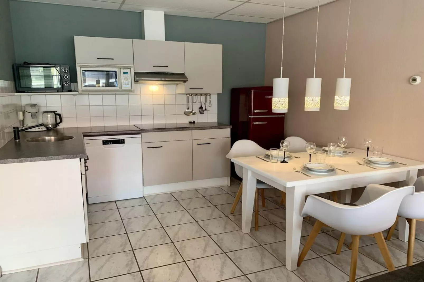 Beach 15-2-Kitchen