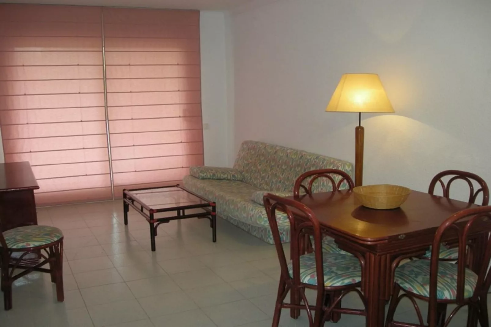 MAGDA PARK B-2B-Dining room