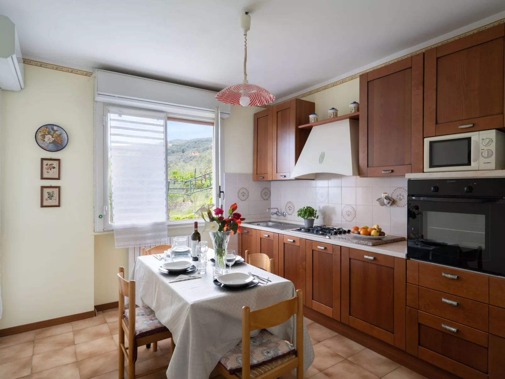 Villa Paradiso (DOL192)-Inside