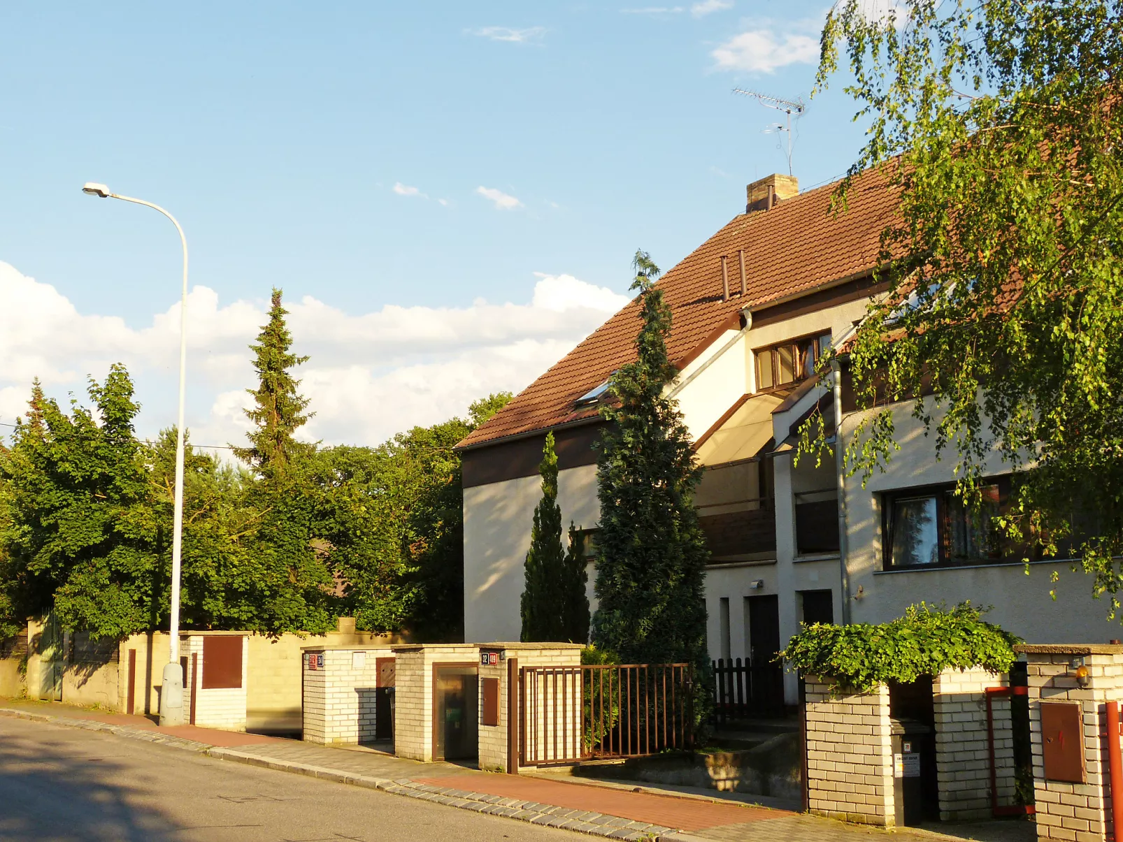 Hodkovičky-Outside