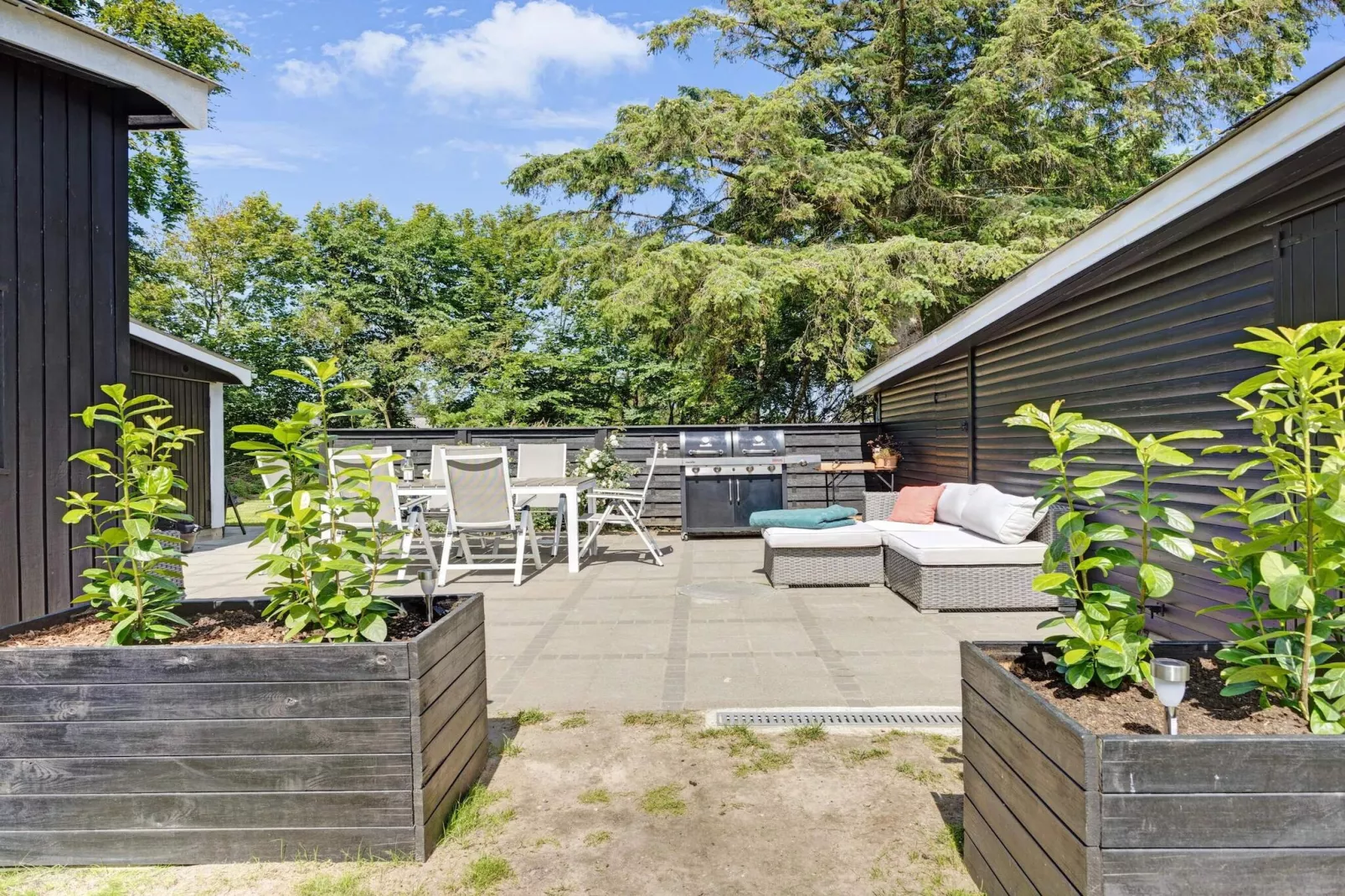 Ferienhaus in Hjørring im Innenhof-Außenbereich