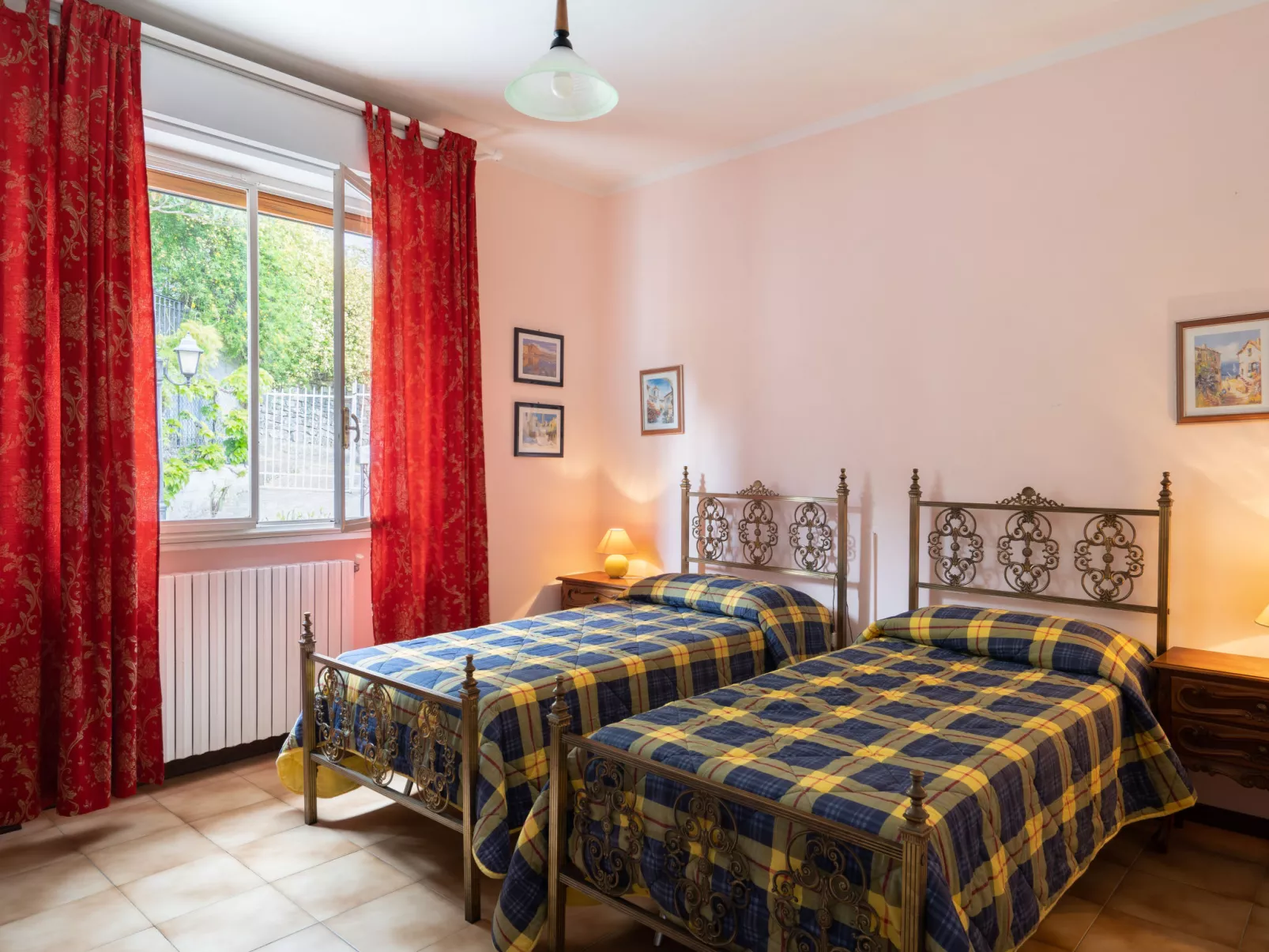 Villa Paradiso (DOL192)-Inside