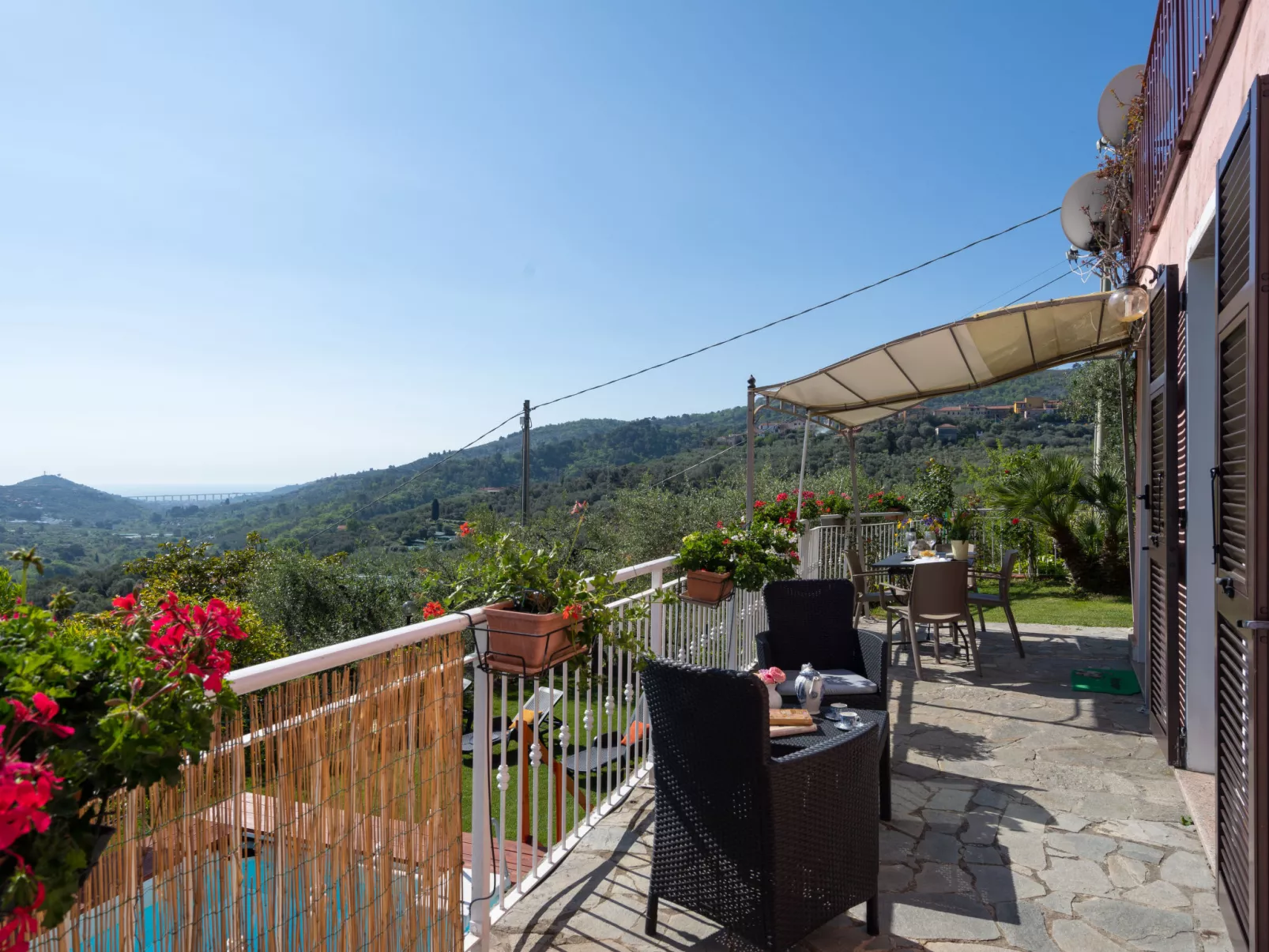 Villa Paradiso (DOL192)-Outside
