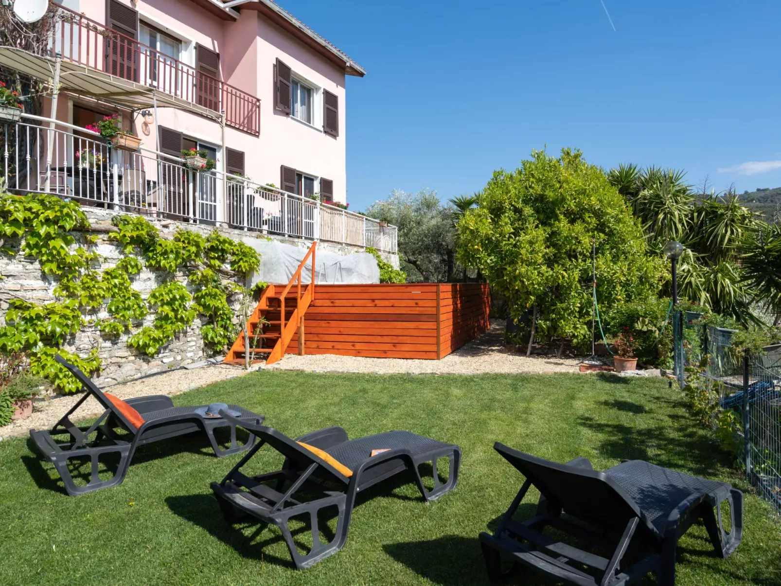 Villa Paradiso (DOL192)-Outside