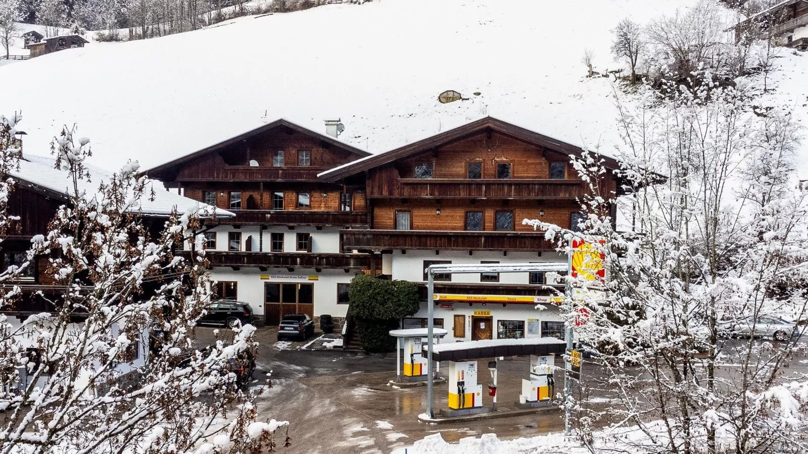 Zellner Top 8-Exterior winter