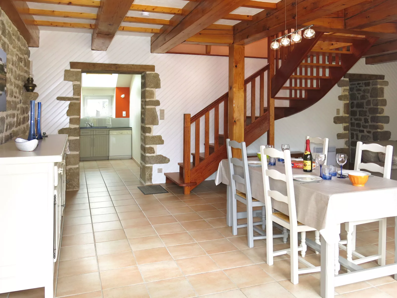 Houat-Hoedic-Belle-Ile-Inside
