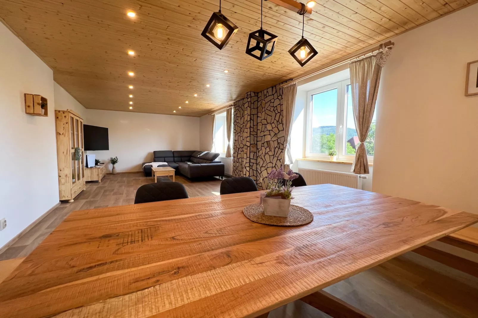 Jiretín p. Jedlovou - NDW445-Living room