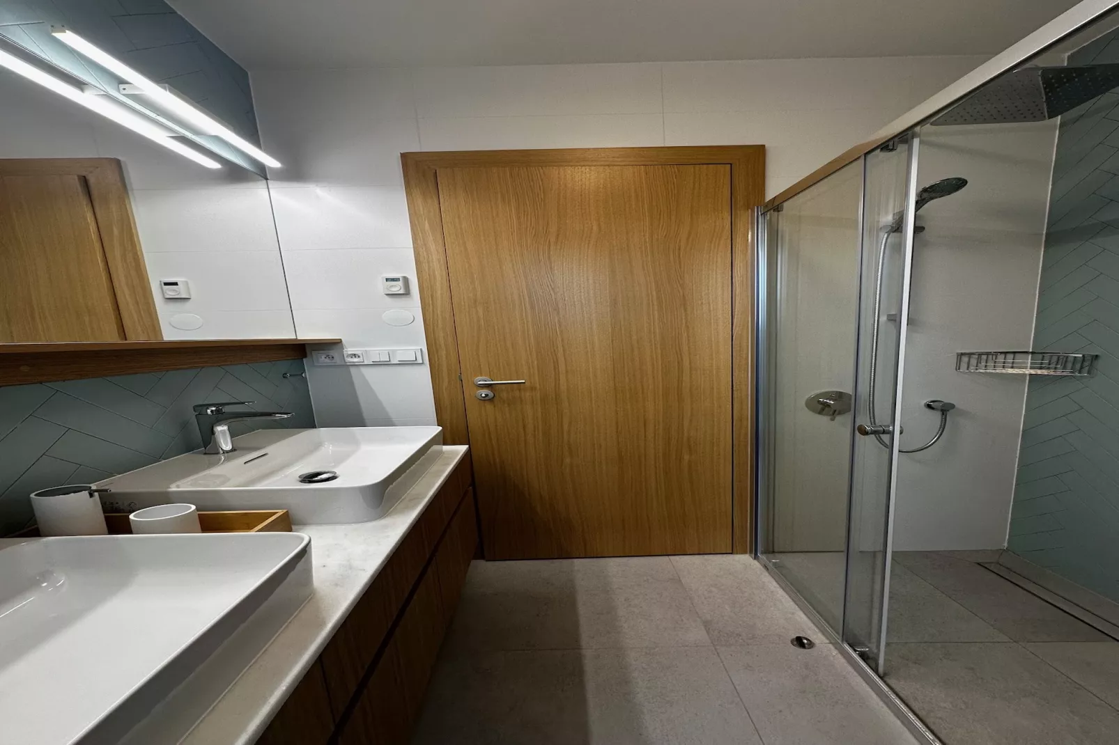 Cerny Dul KCB045-B1-Bathroom