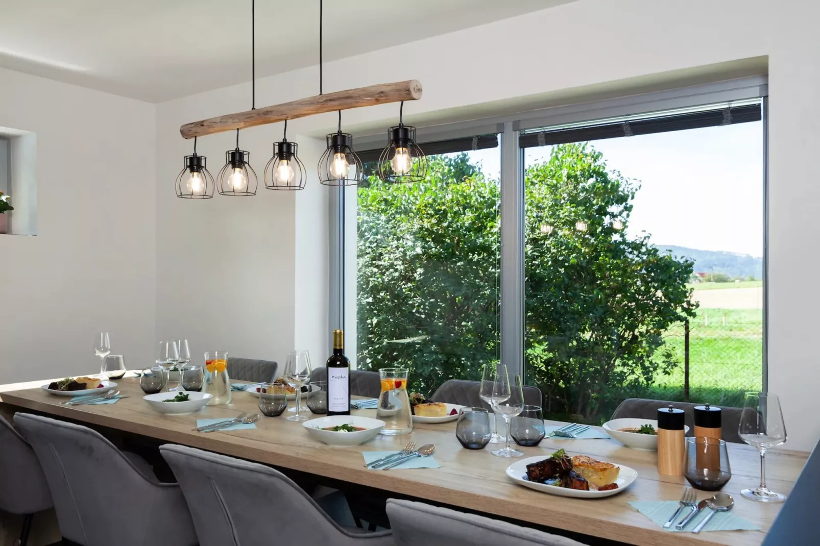 Frýdlant MFMV525-Dining room