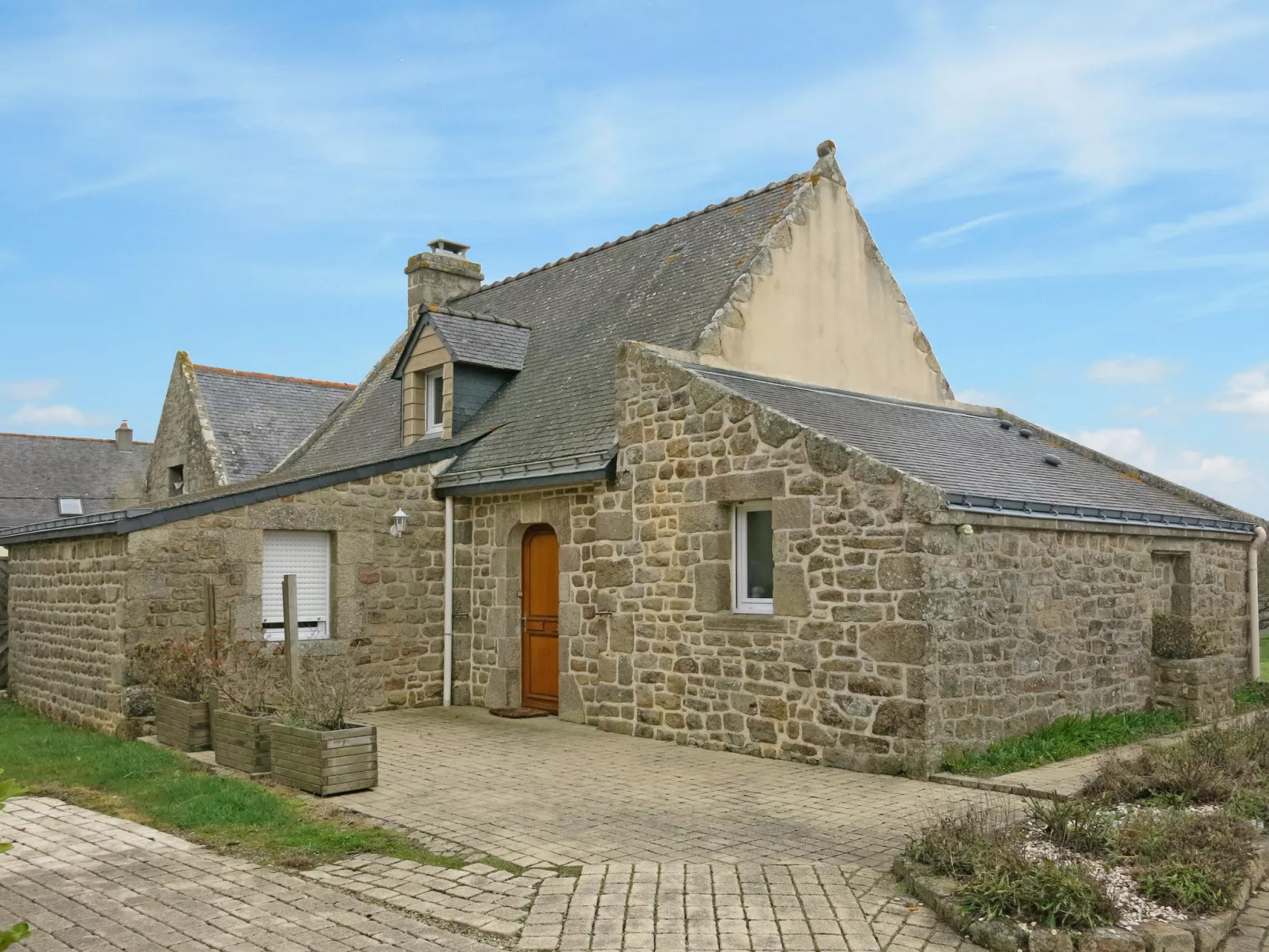 Groix-Outside