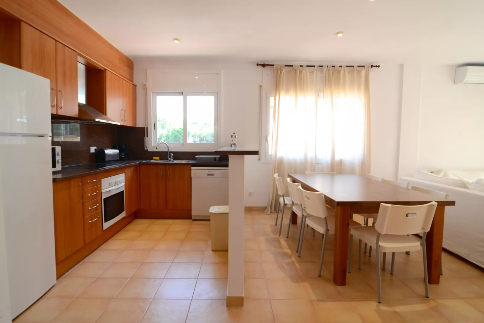 PUIG SA GUILLA II F 1-1-Dining room
