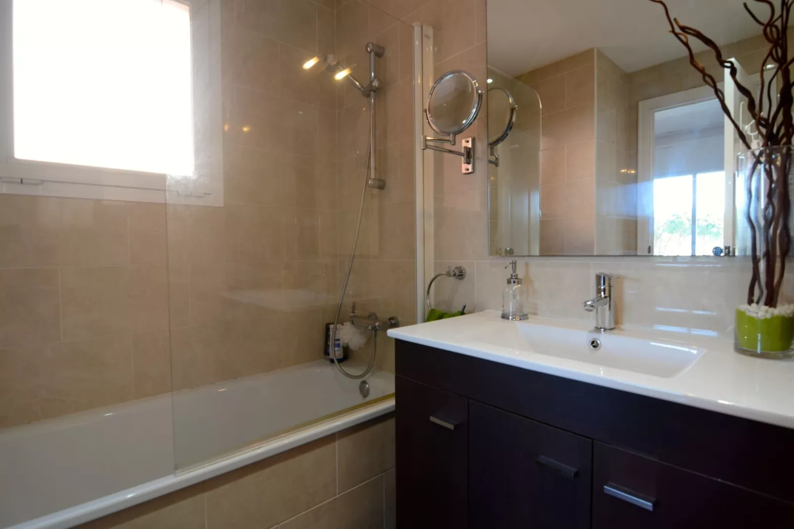 PUIG SA GUILLA I C B2-Bathroom