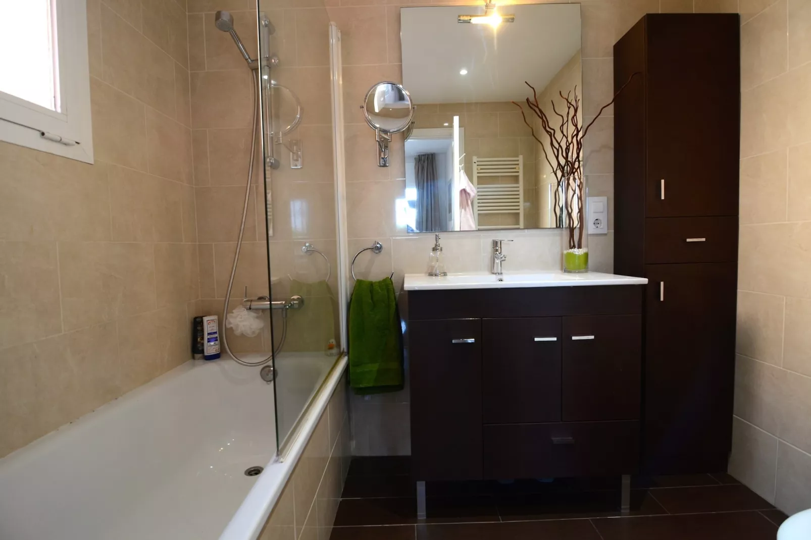PUIG SA GUILLA I C B2-Bathroom