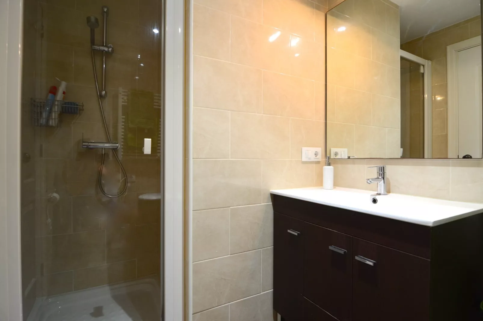 PUIG SA GUILLA I C B2-Bathroom