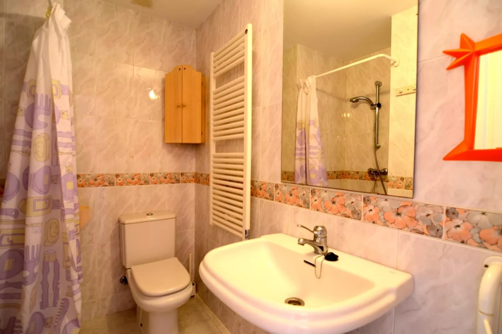PUIG SA GUILLA I C B-3-Bathroom