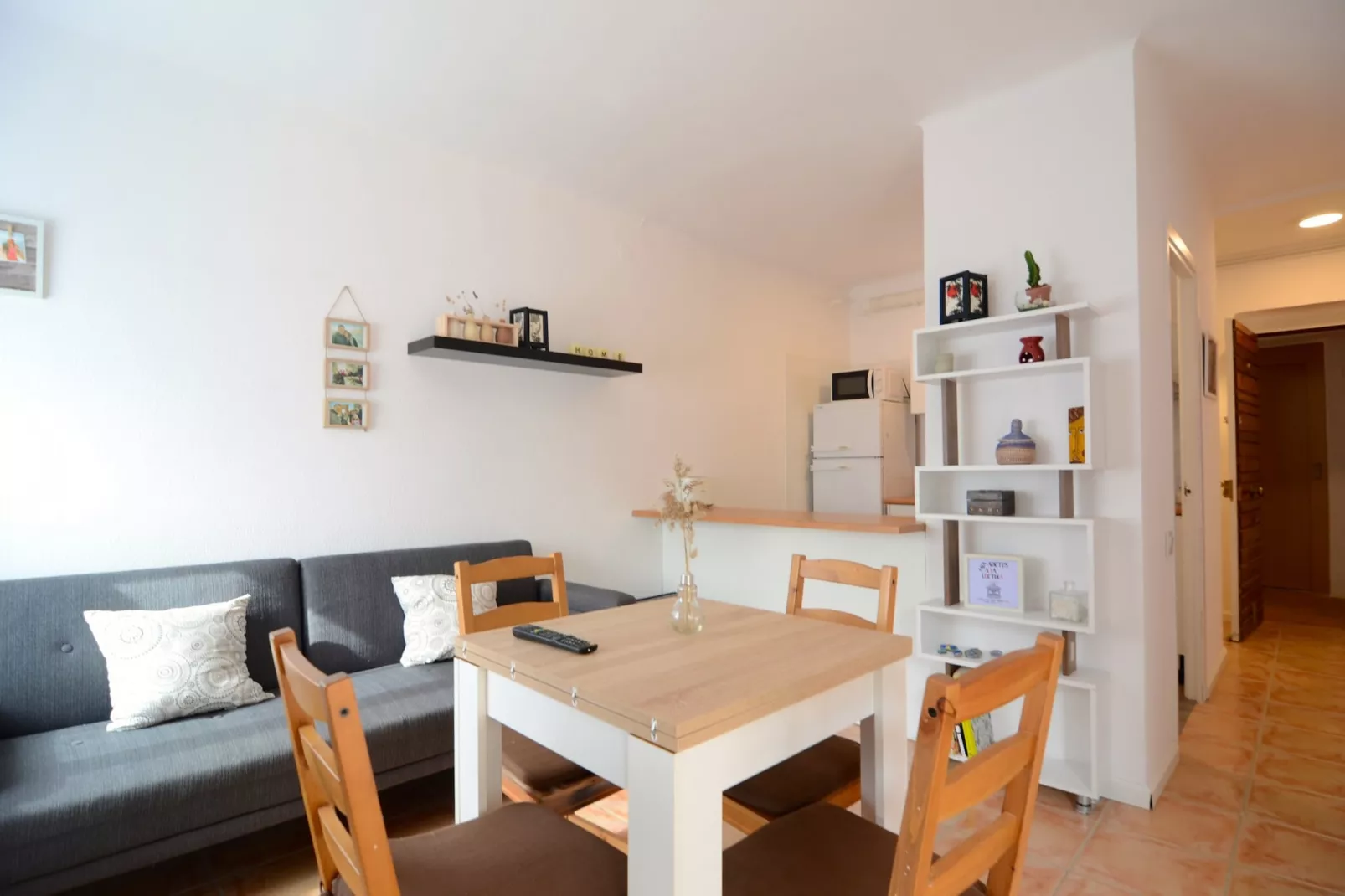 BOSMAR 1C-Living room