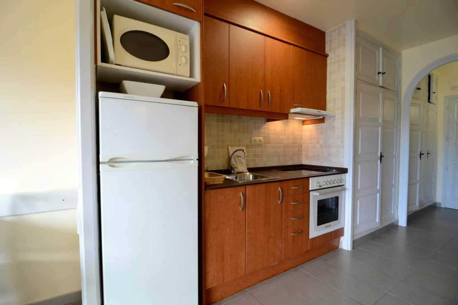 JADEMAR 020-A-Kitchen