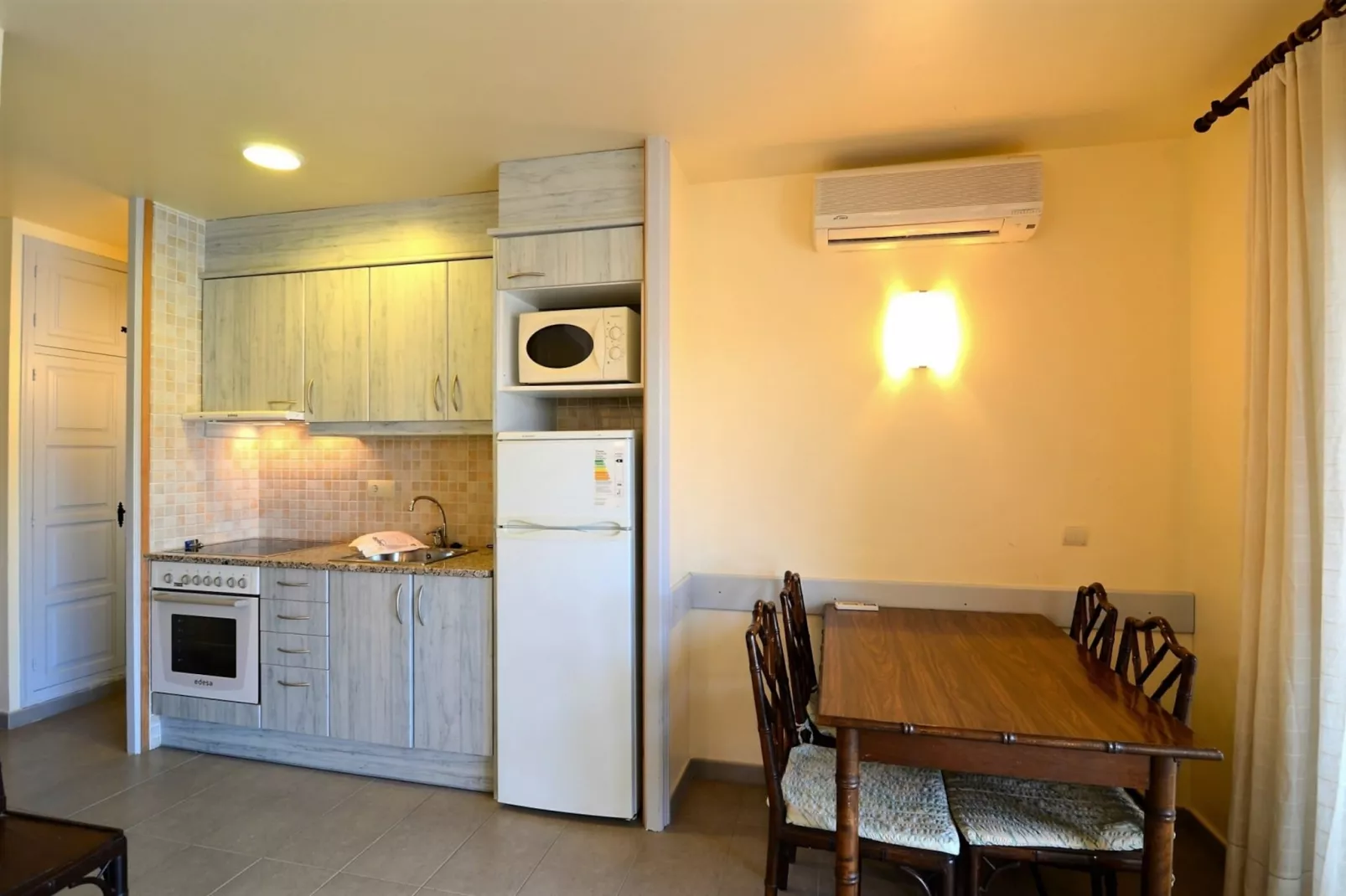JADEMAR 056-B-Kitchen