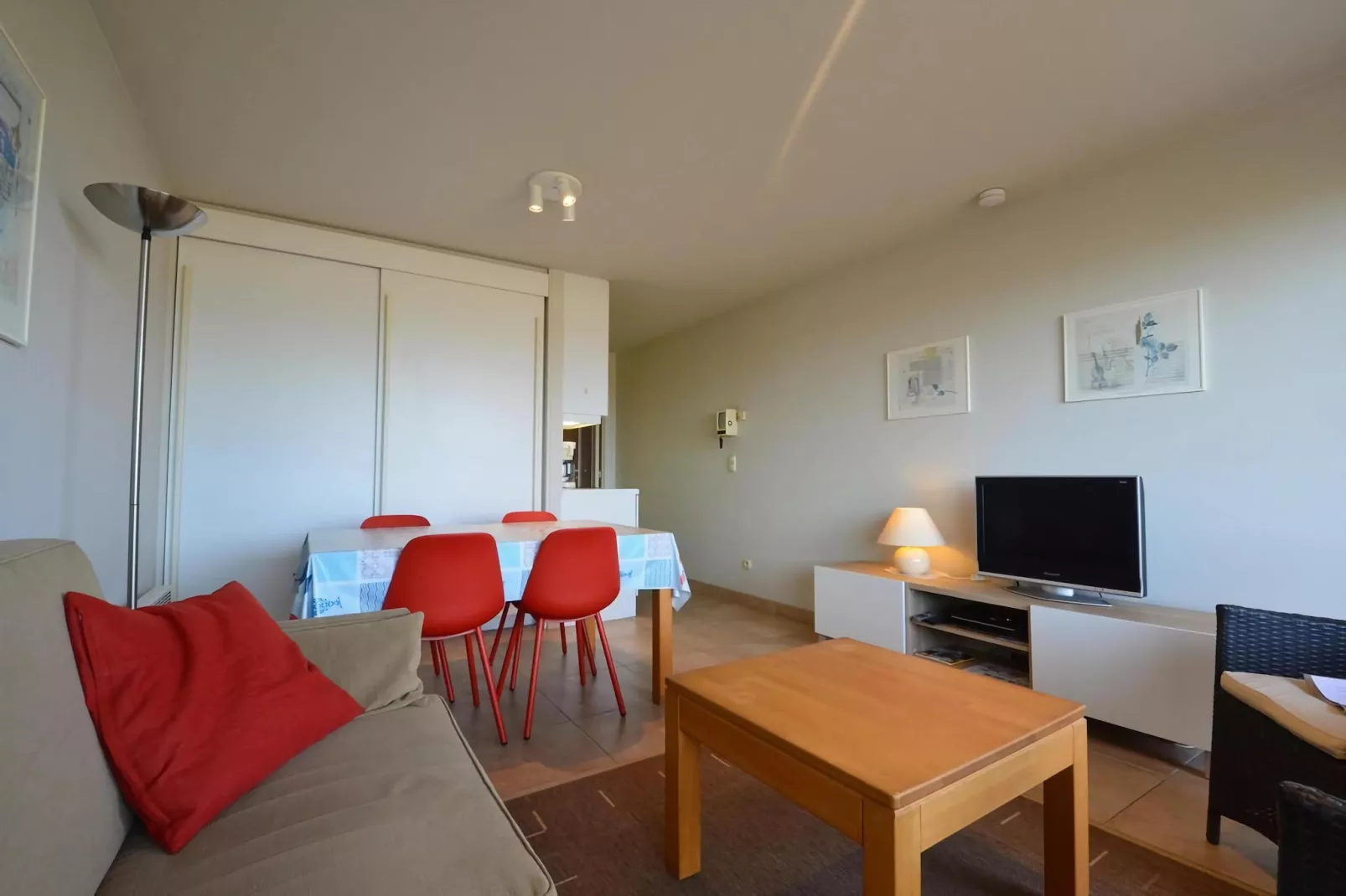 PLAZA A2/0022-Bedroom