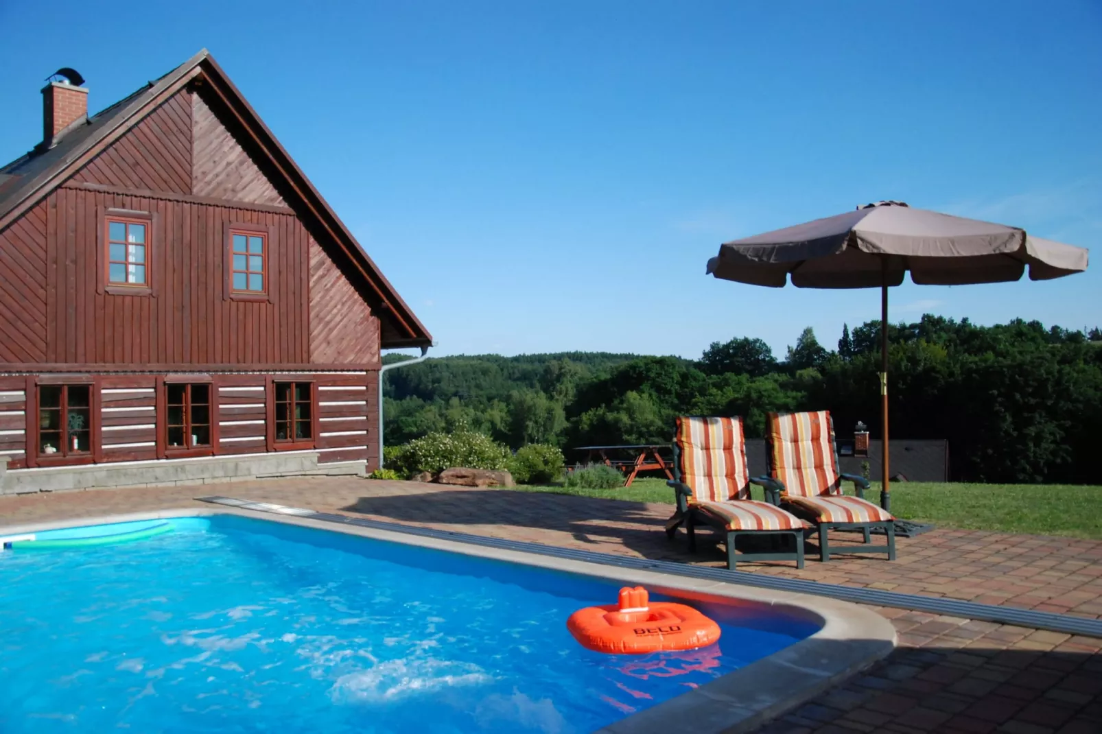 Stupna KSF095-Exterior summer