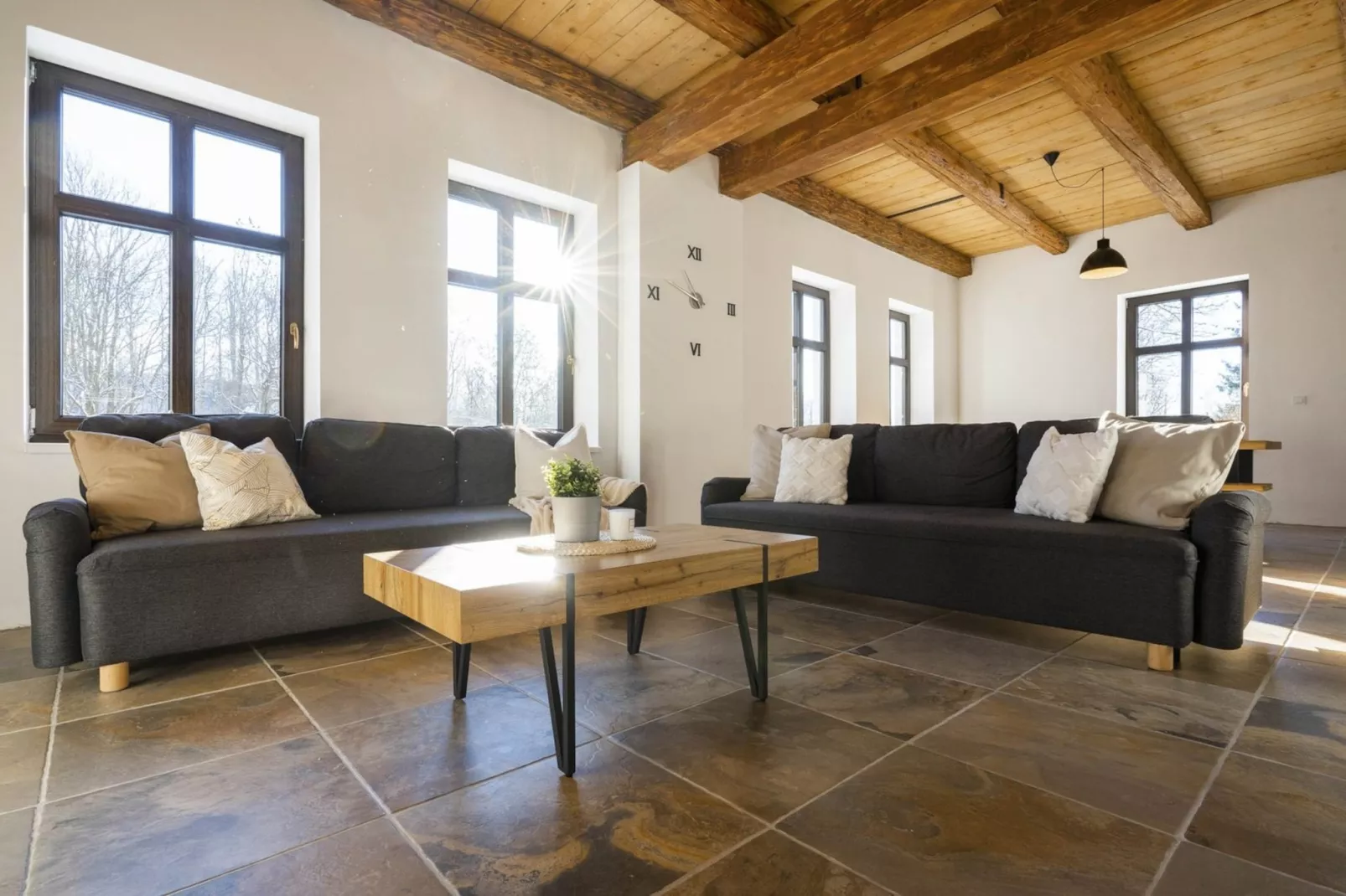 Rudnik KRC070-Living room