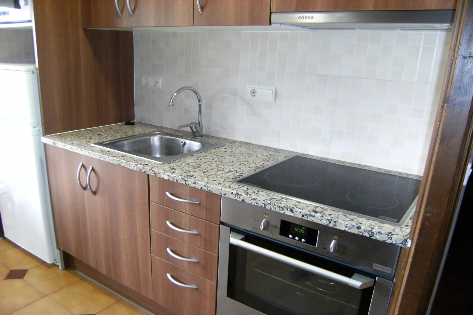 JADEMAR DEL MAR 132-C-Kitchen