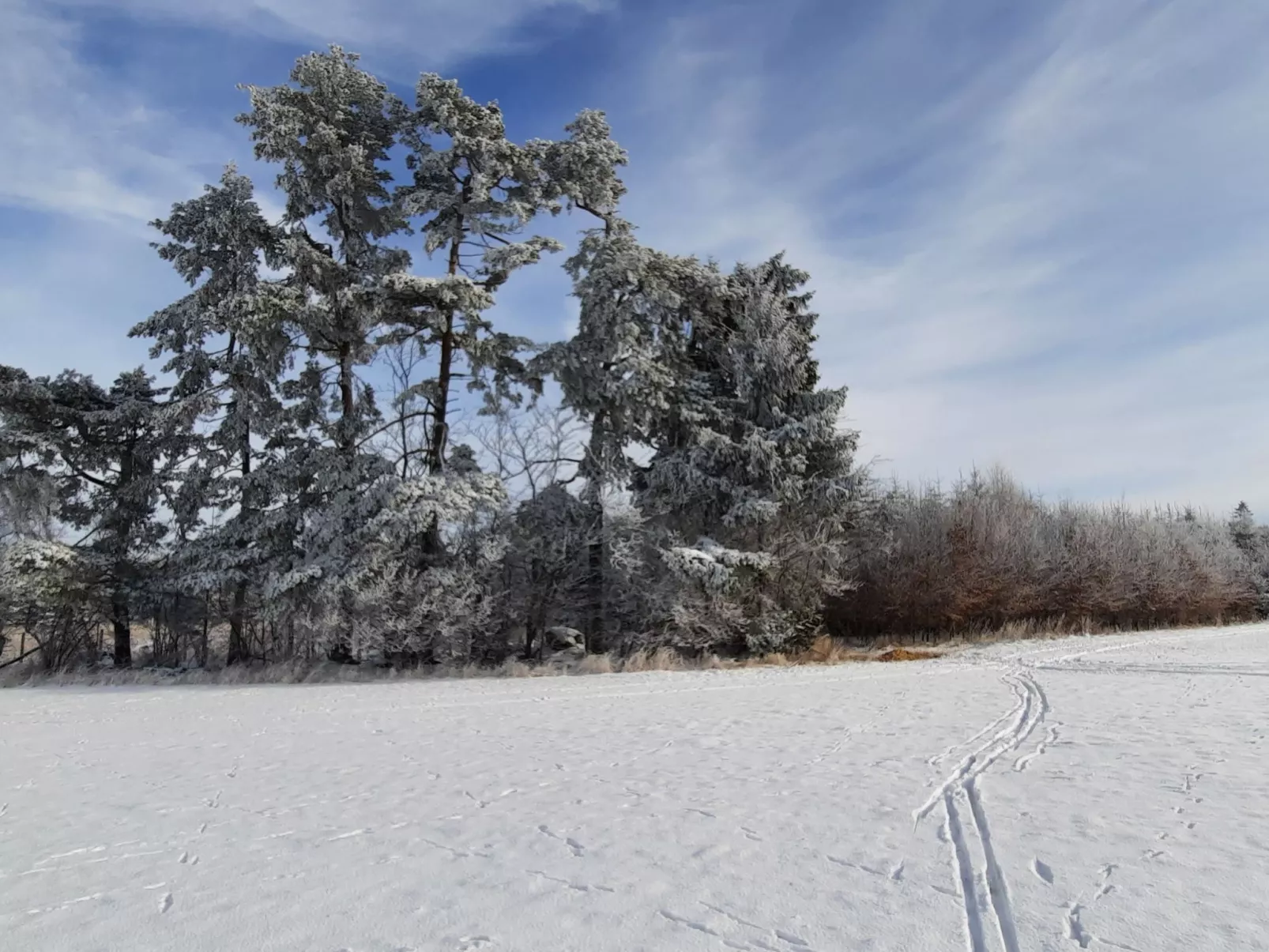 Chrastov-Outside