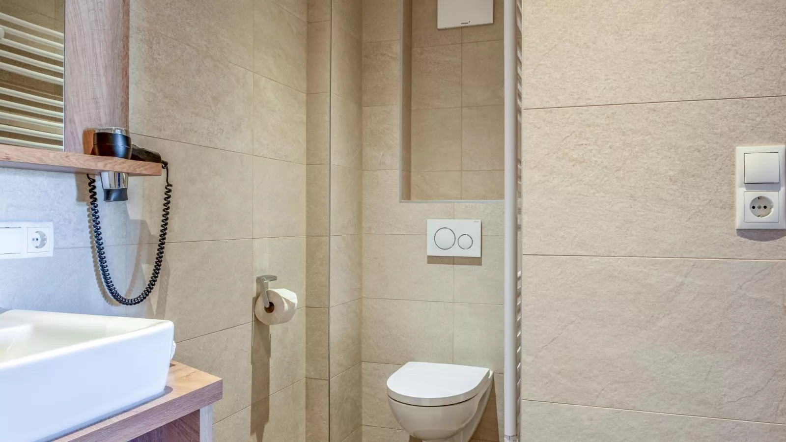 Hamberg-Bathroom