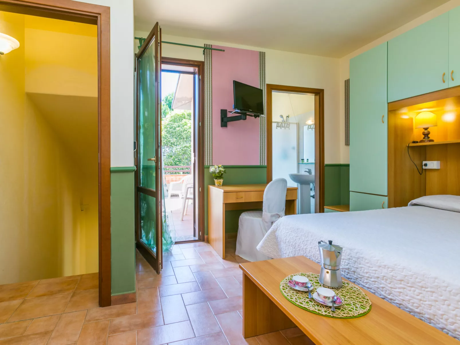 Trilocale - Ranch Hotel-Inside