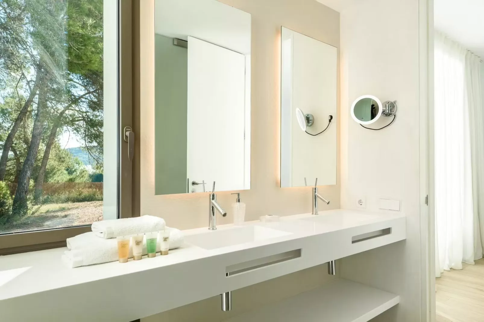 Villa Eclipse-Bathroom