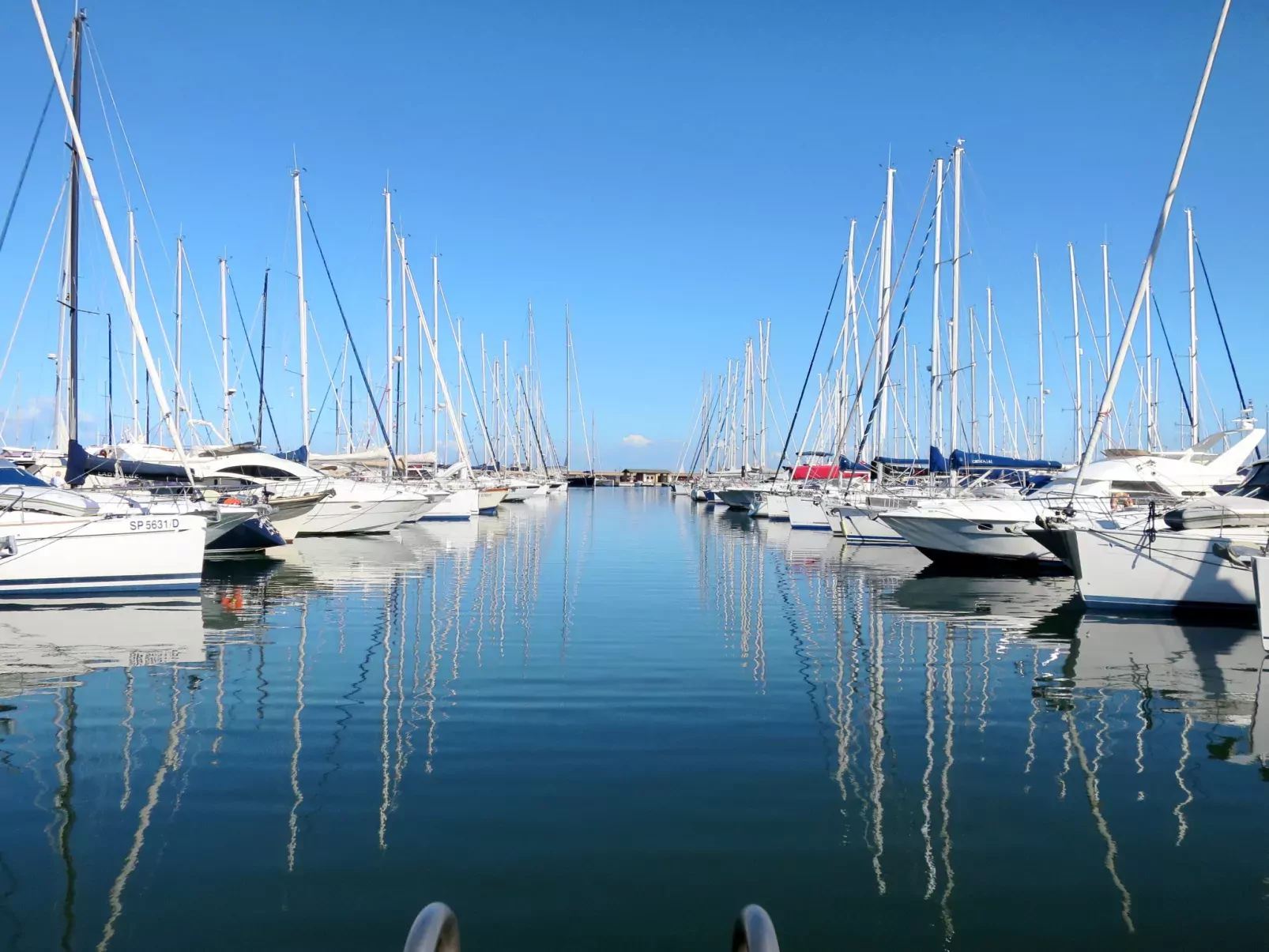 La Marina-Outside