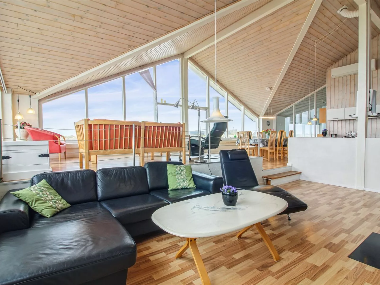 "Sigward" - 180m from the sea-Inside