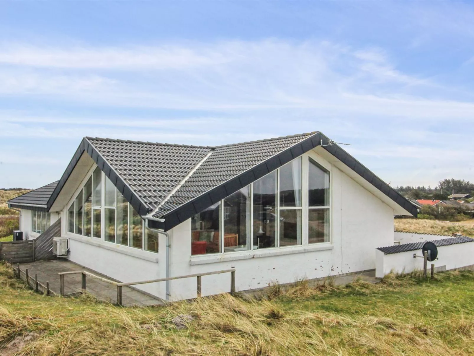 "Sigward" - 180m from the sea-Outside