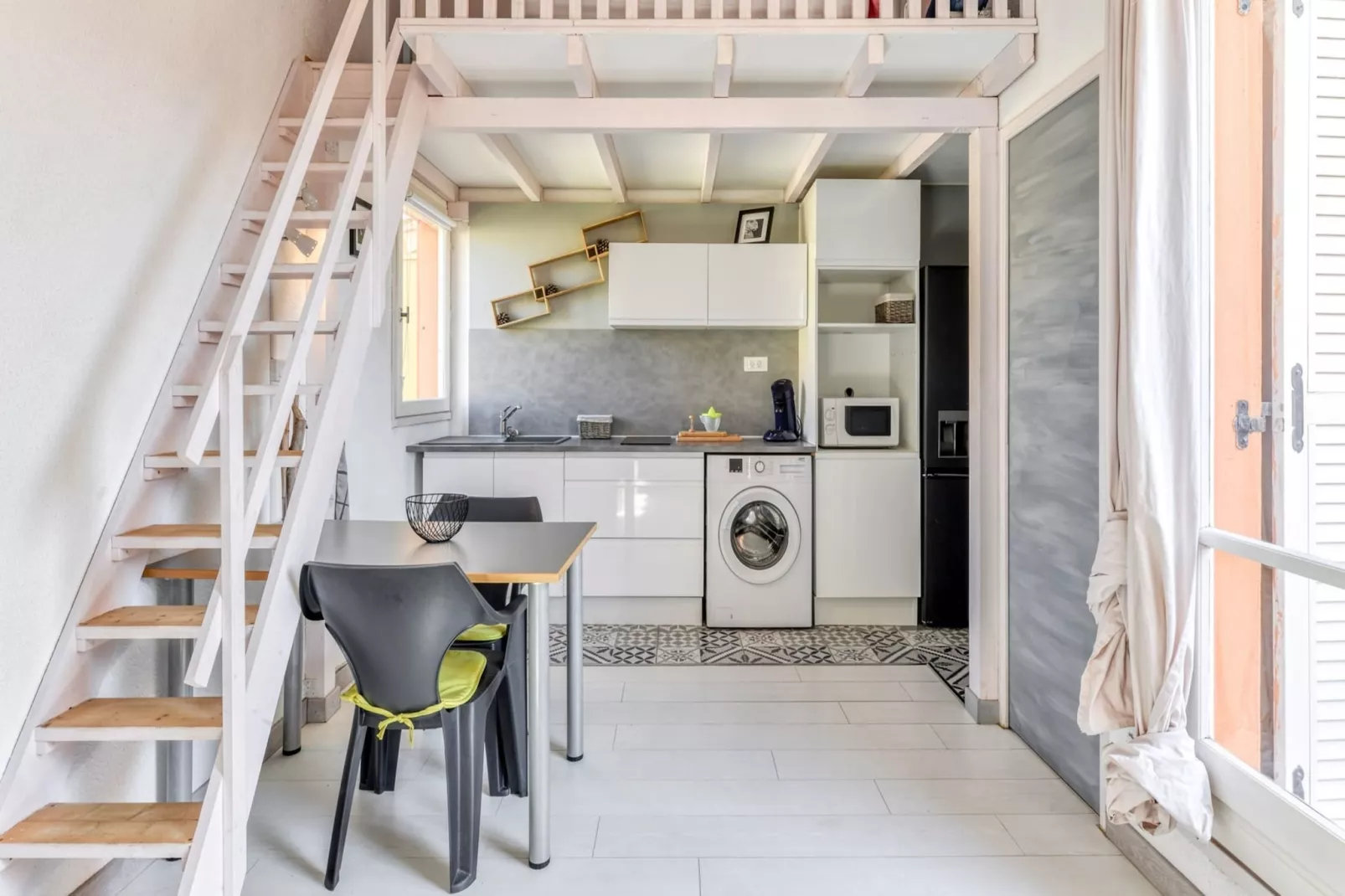 Les 4 Soleils AB N°16 - ST4-Kitchen